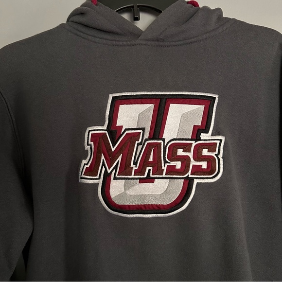University of Massachusetts (UMASS) Hoodie - Picture 2 of 5